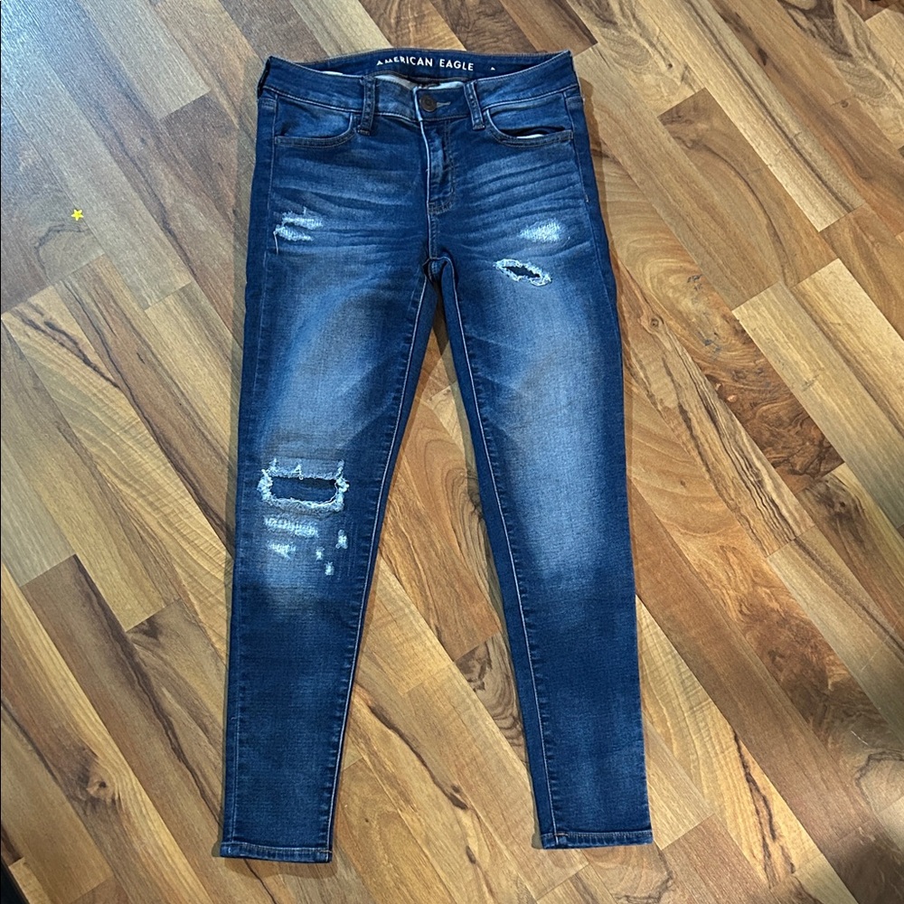 American Eagle Outfitters Women's Distressed Dark Blue Skinny Jeans
